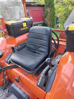 Kubota GL 25 Grandel s čelním nakladačem