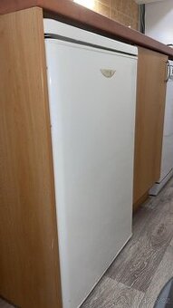 menší lednice Zanussi