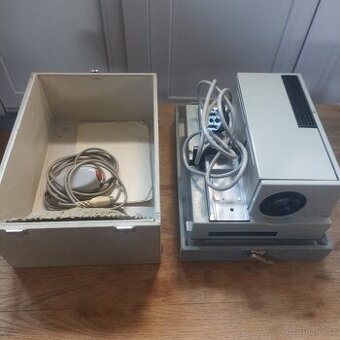 Projektor, promítačka