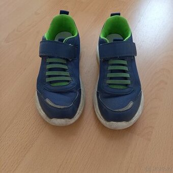 Chlapecké tenisky Superfit vel. 37