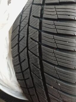 Pneu Barum Polaris 5 235/45 r18 V XL