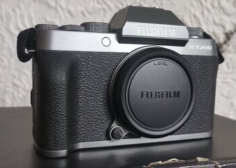 Fujifilm XT200