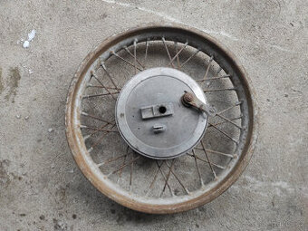 Zadní kolo kývačka