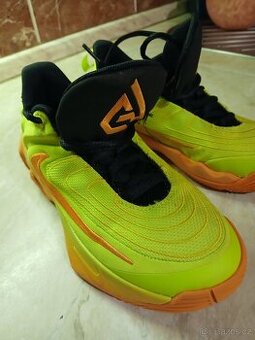 Boy na basketbal - 1