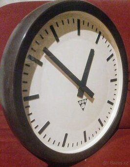 Hodiny Pragotron