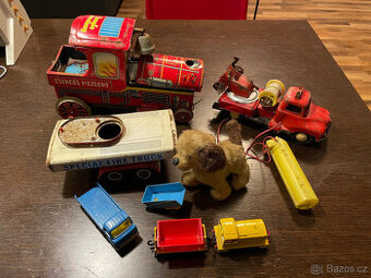 Soubor starých hraček - Staré hračky - Ne Ites