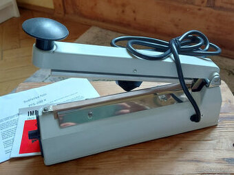 Impulsní ruční svářečka PFS 200