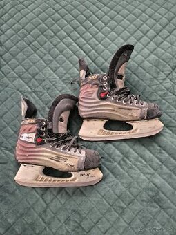 brusle Bauer Vapor velikost 42,5