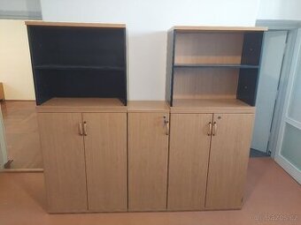 Kancelářské skříně a police, za odvoz