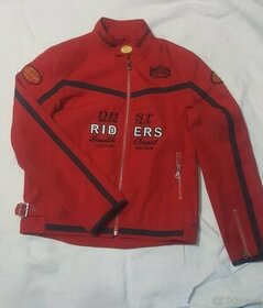 Sportovni bundicka v motorkarskem stylu