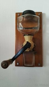 Starožitný nástěnný mlýnek na kávu 

 - 1