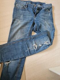 Potrhané džíny