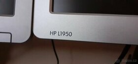 prodám LCD 2 ks monitor HP 19"