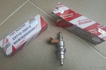 Paty vstrekovač Toyota lexus d4d d-cat 23710-26010 11 12