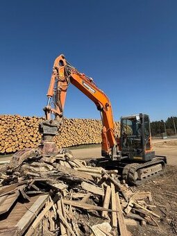 Pásové rypadlo Doosan DX85R