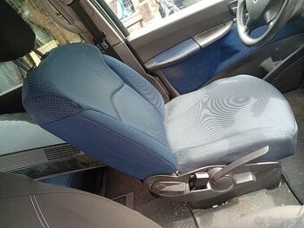 CITROEN C8, PEUGEOT 807, FIAT ULYSSE SEDAČKA ŘIDIČE PĚKNÁ