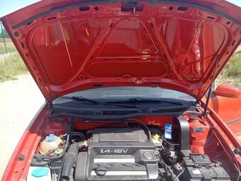 Volkswagen Golf 1'4 16v