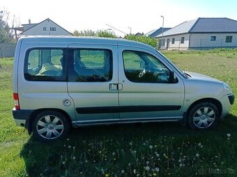 Citroen Berlingo 1.6i 16V 80Kw LPG rok 2006, 243 000km