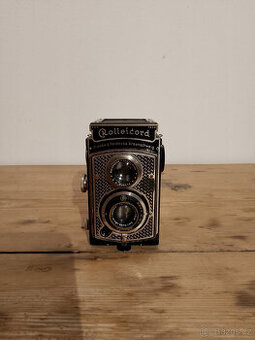fotoaparát zrcadlovka Rolleicord Art Deco