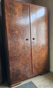 Skřín starožitná , padesátá léta, š.120 cm