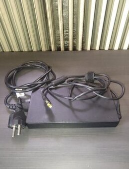 Napájecí adaptér Lenovo 300W - 1