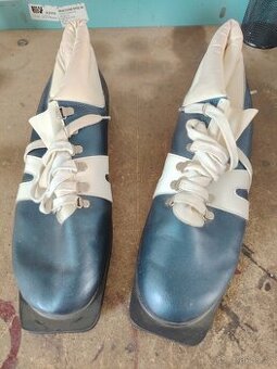 RETRO Běžkařské boty Botas