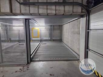 Pronájem garážového stání 11 m²