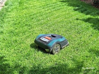 Robotická sekačka Bosch S500 + navíc příslušenství