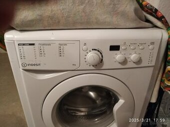 Automatická pračka hloubka 30cm