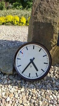 Retro industrialni hodiny Pragotron 50 cm