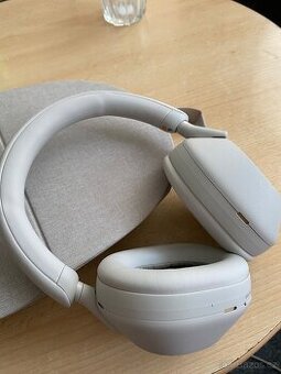 Sony WH-1000xm5