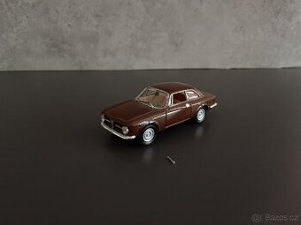 Modely vozů 1:43