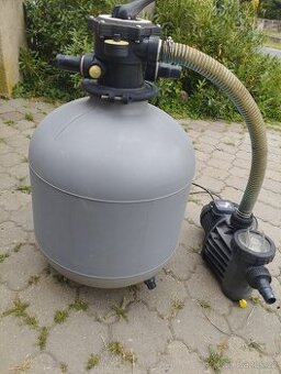 Prodám velkou pískovou filtraci s čerpadlem.