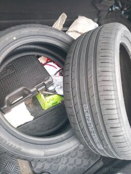 Godride 235/55R17
