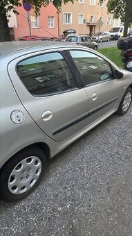 PEUGEOT 206 RV:2005.