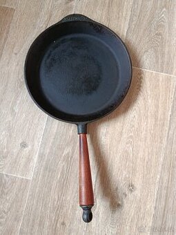 Litinová pánev Skeppshult 28 cm