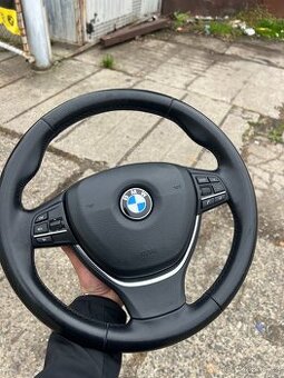 Volant bmw f10