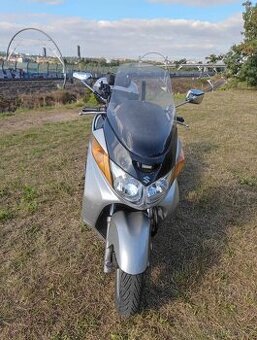 Nabízím k výměně můj suzuki burgman 400.