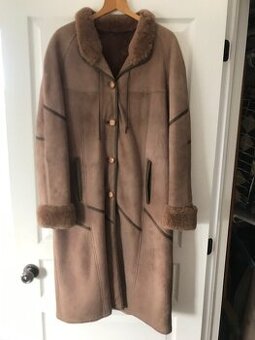 Prodám elegantní dlouhý kožich dubeňák v. 44, originál