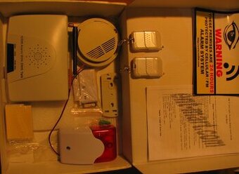 GSM SMS ALARM Signalizace. dálkové ovládaní, Sirena