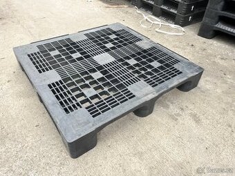 Pevnostní kontejnerové plastové palety , QPAL 1140HB,114x114