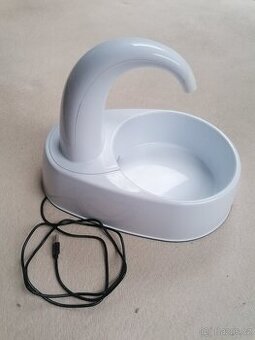 Fontánka na pití pro kočky