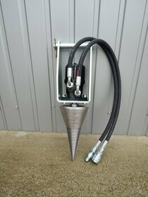 Kuželový štípač na dřevo pro minibagr s hydromotorem