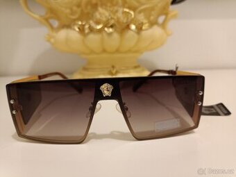 Unisex luxusní sluneční brýle.