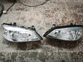 Přední světla Opel Astra g