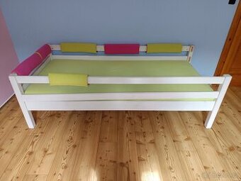 Postel Domestav masiv