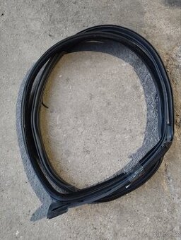 BMW F06 guma LP dveří