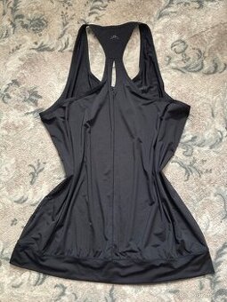 Sportovní značkové tílko