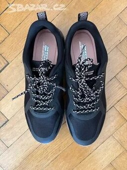 Dámské nové tenisky zn. Skechers vel. 40