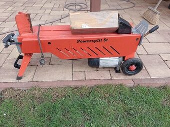 Štípačka na dřevo